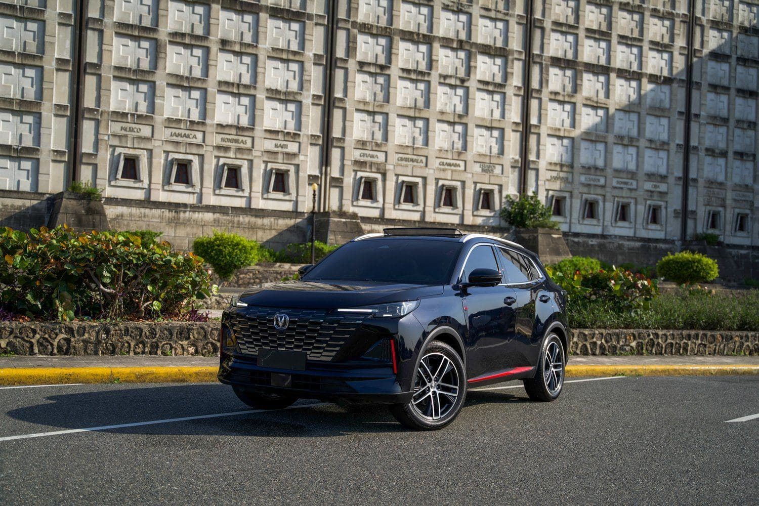 Changan CS55 Touring 2024 azul, vista de tres cuartos delantero